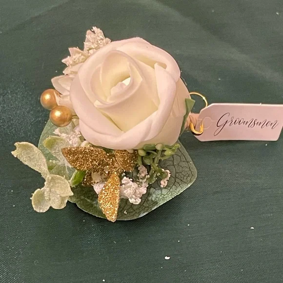 Classic White Boutonniere with Yellow Accents - Picture 6 of 7